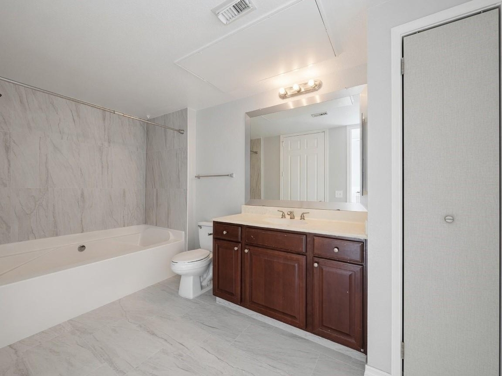 7575 Kirby Drive - Photo 24