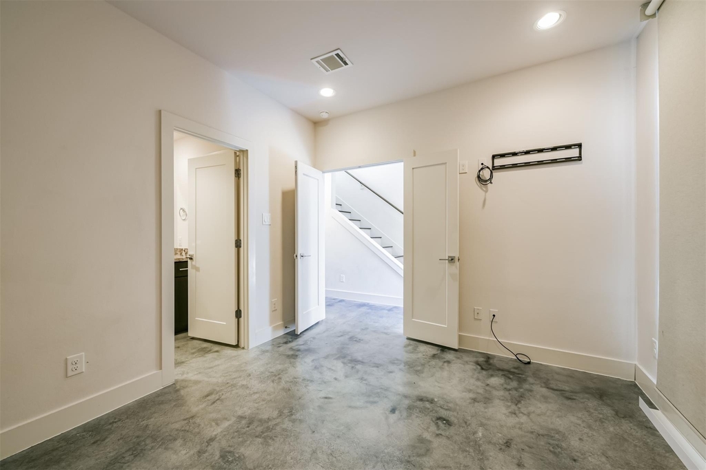 2824 Clay Street - Photo 5