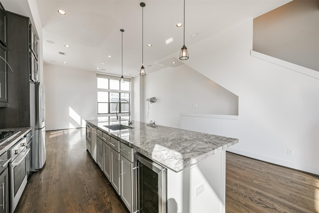 2824 Clay Street - Photo 16