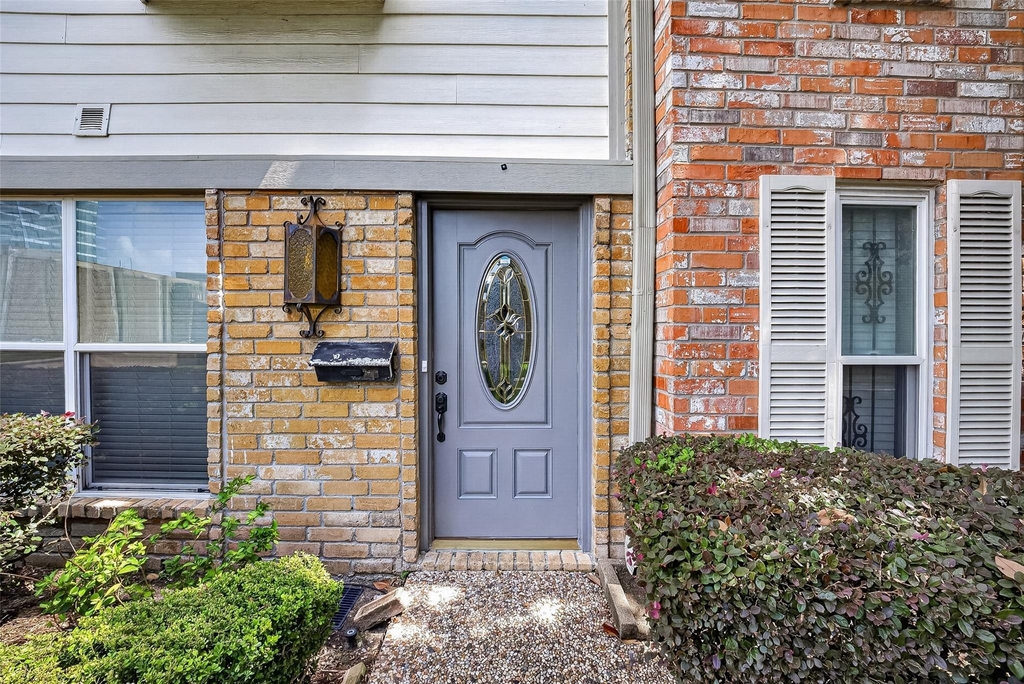 10383 Briar Forest Drive - Photo 1