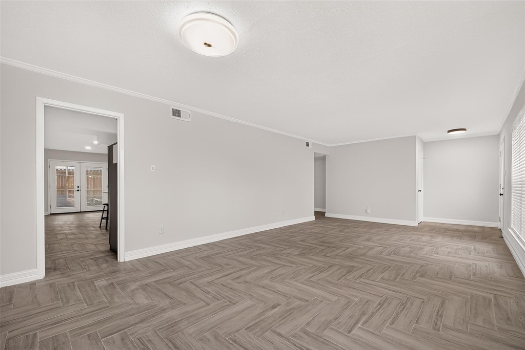 10383 Briar Forest Drive - Photo 6
