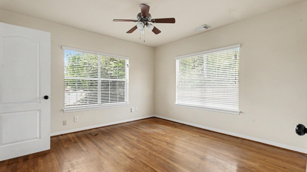 3005 Arbor Street - Photo 4
