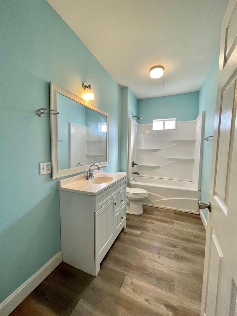 1014 W 4th Street - Photo 8