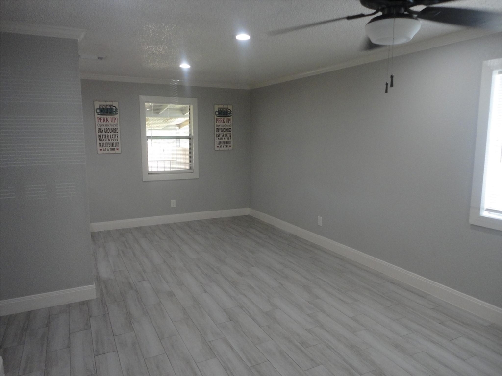 6820 Mississippi Road - Photo 6