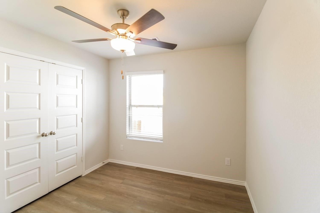 11011 Inflow Drive - Photo 8