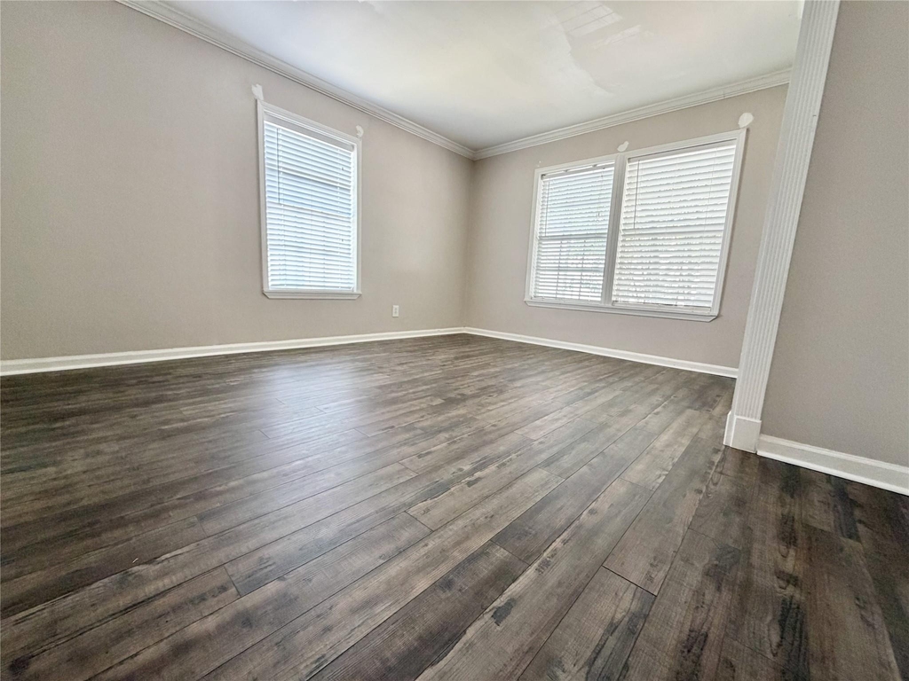 218 W 15th Street - Photo 15