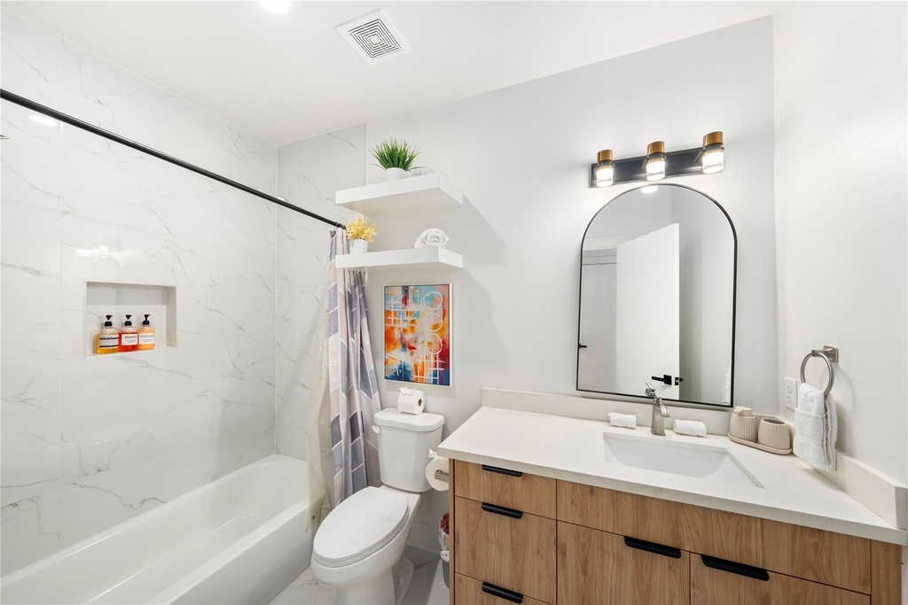 3008 Delano Street - Photo 18