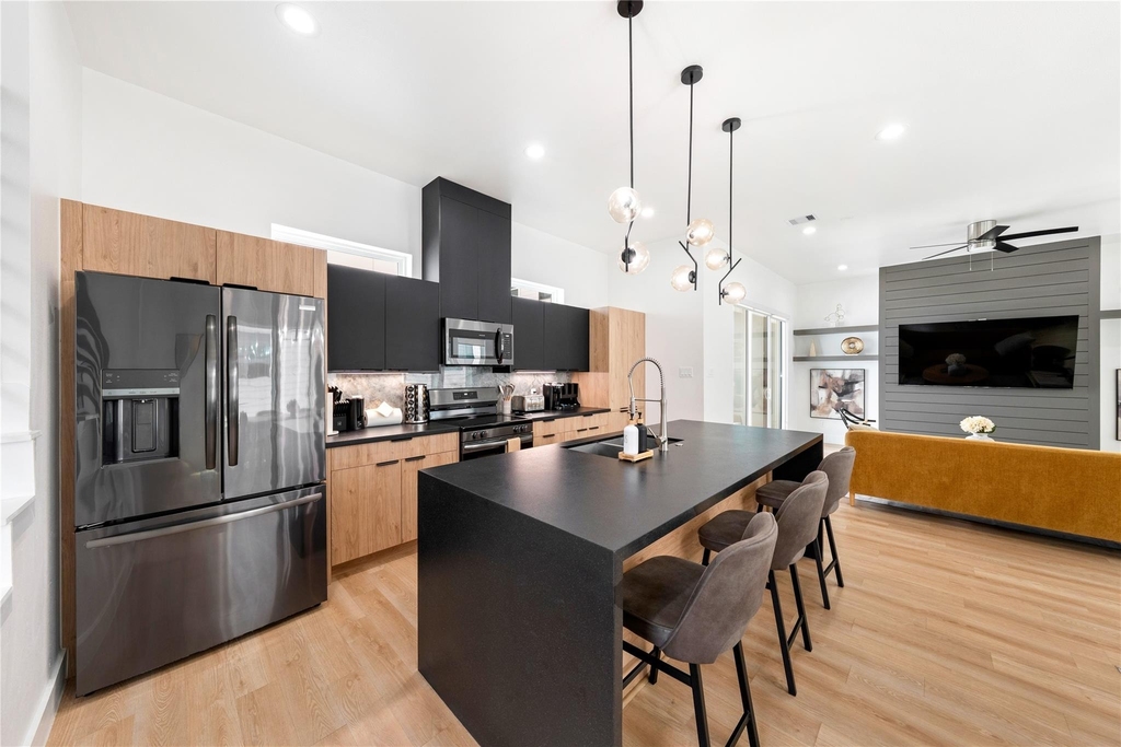 3008 Delano Street - Photo 10