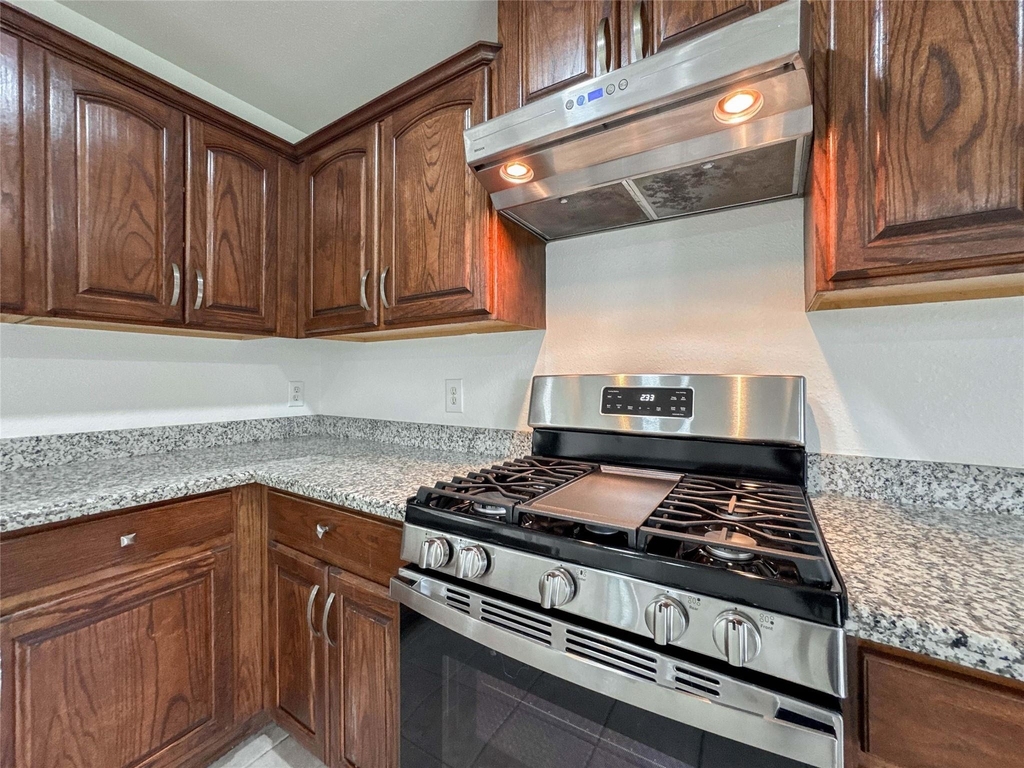 3209 Wheatmeadow Court - Photo 11