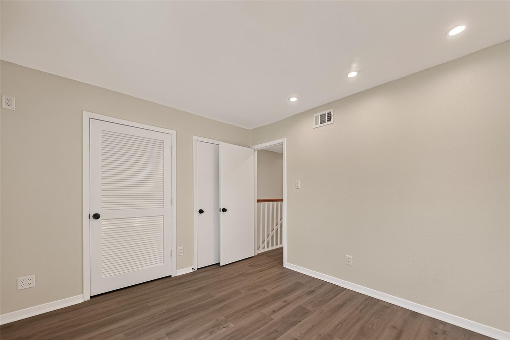 5056 Glenmont Drive - Photo 17