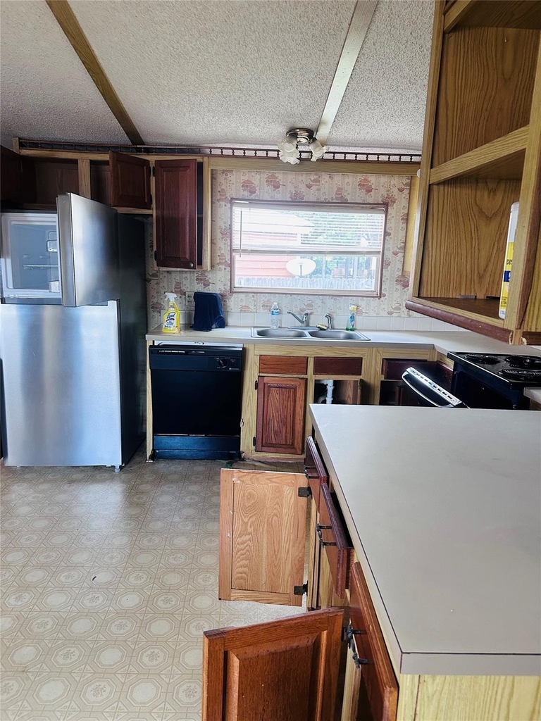420 10th Street - Photo 10