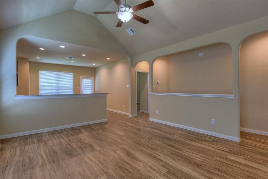 3226 Buttercup Drive - Photo 2