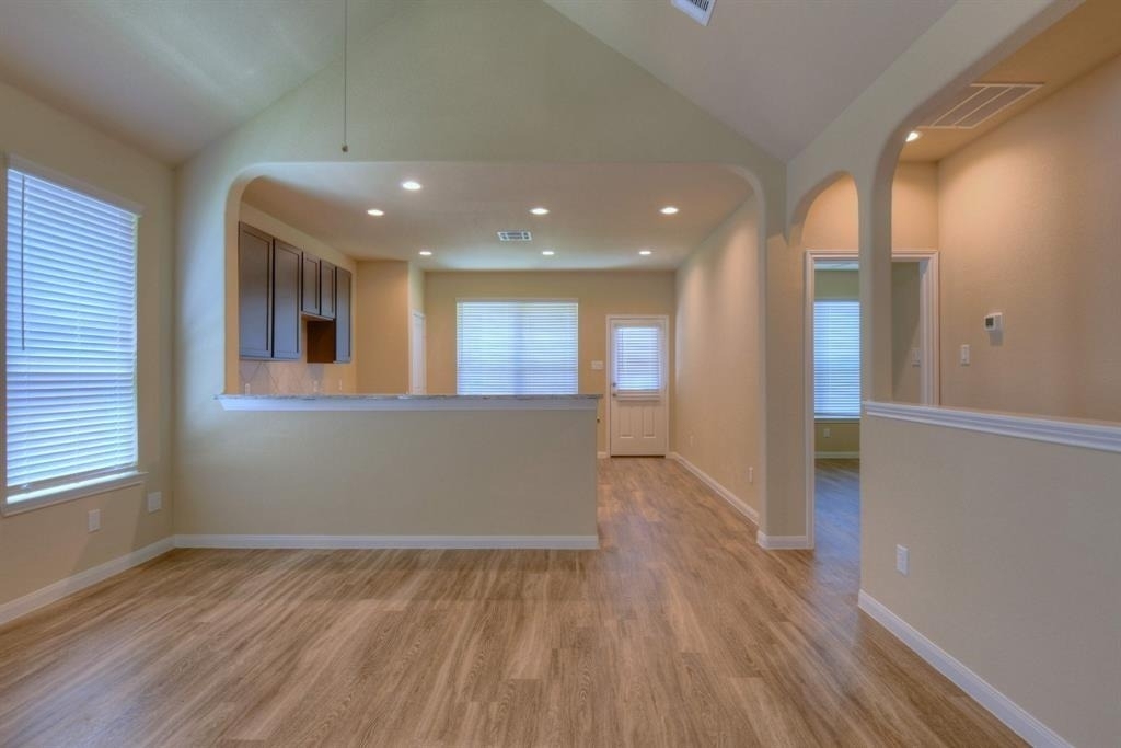 3226 Buttercup Drive - Photo 3
