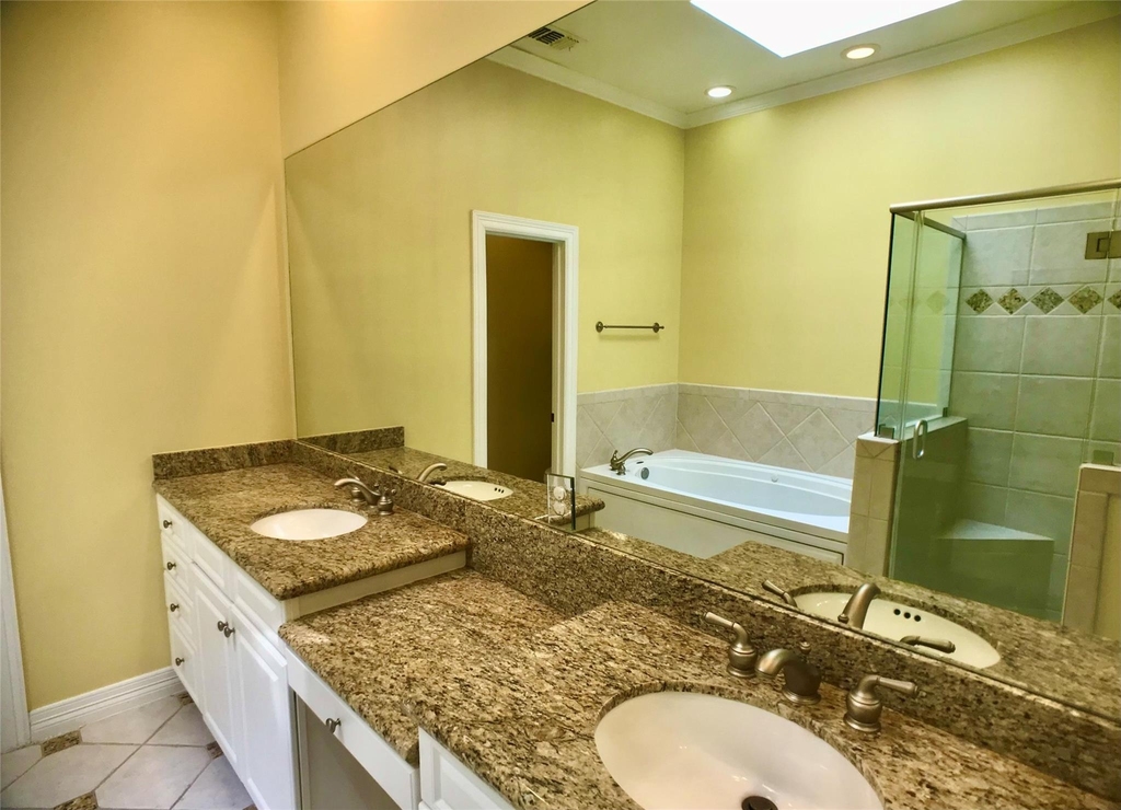 2104 Bancroft Street - Photo 30