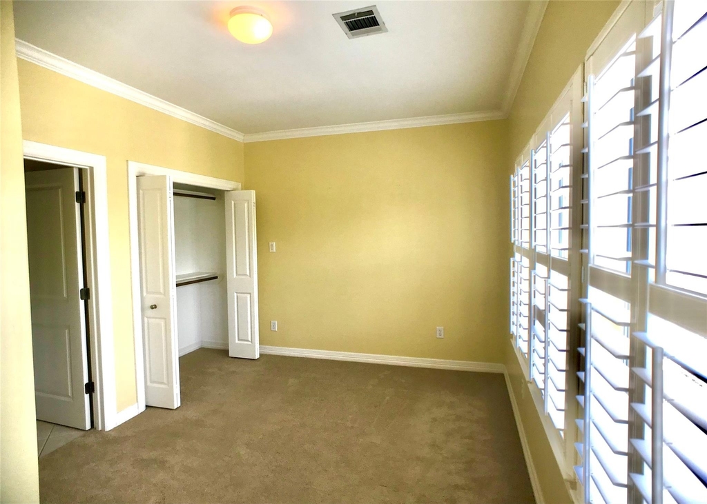 2104 Bancroft Street - Photo 32