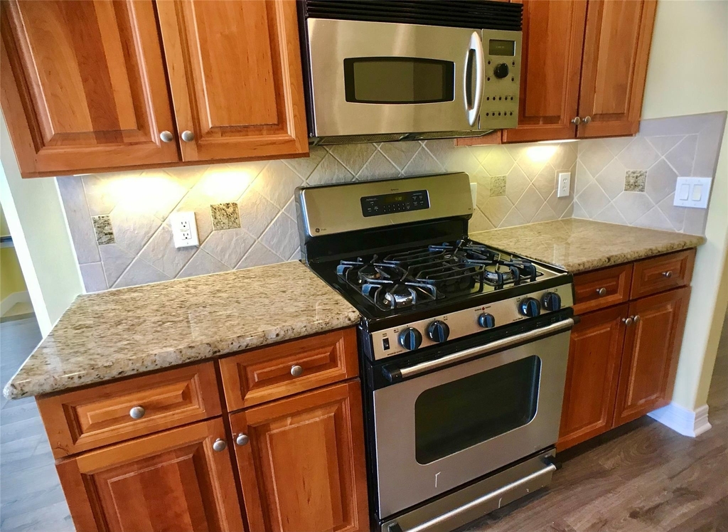 2104 Bancroft Street - Photo 20