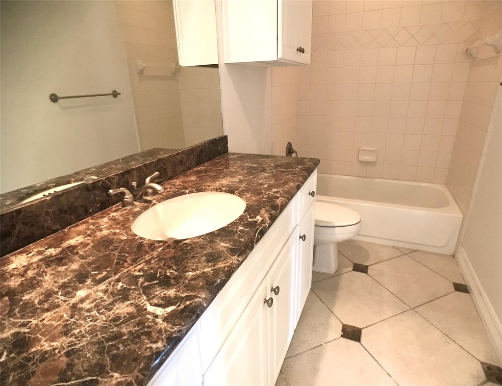 2104 Bancroft Street - Photo 14