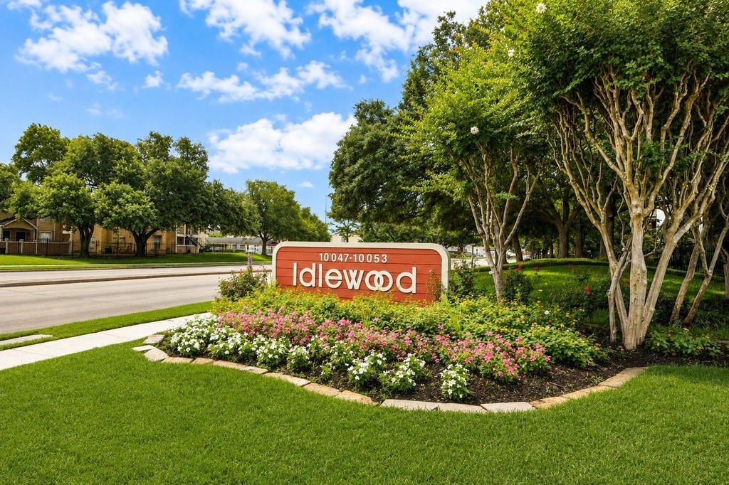 10053 Westpark Drive - Photo 17