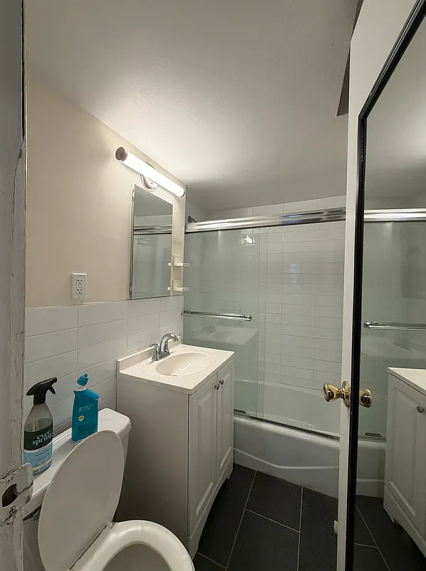 East 10th Street - Photo 2
