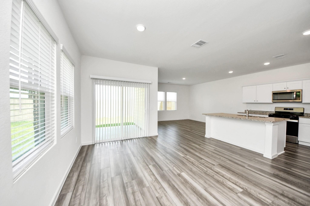 10303 Rose Mar Drive - Photo 6