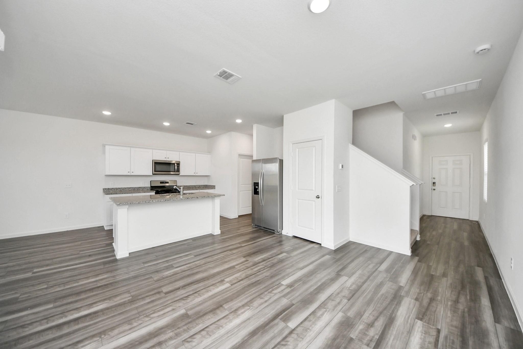 10303 Rose Mar Drive - Photo 3