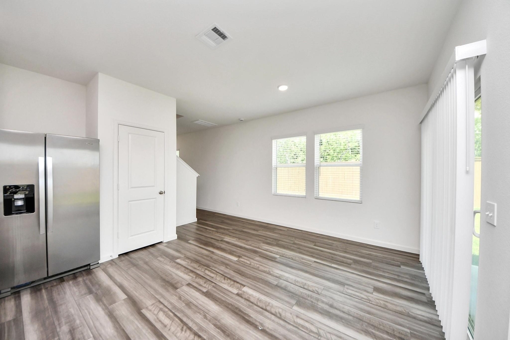 10303 Rose Mar Drive - Photo 7