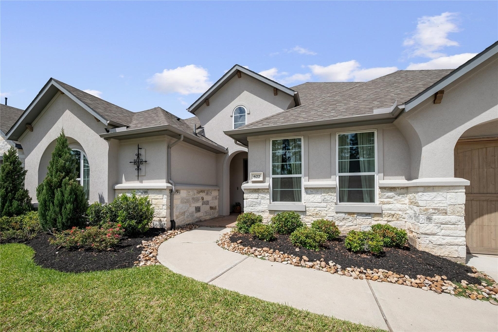 622 Platinum Stone Lane - Photo 1