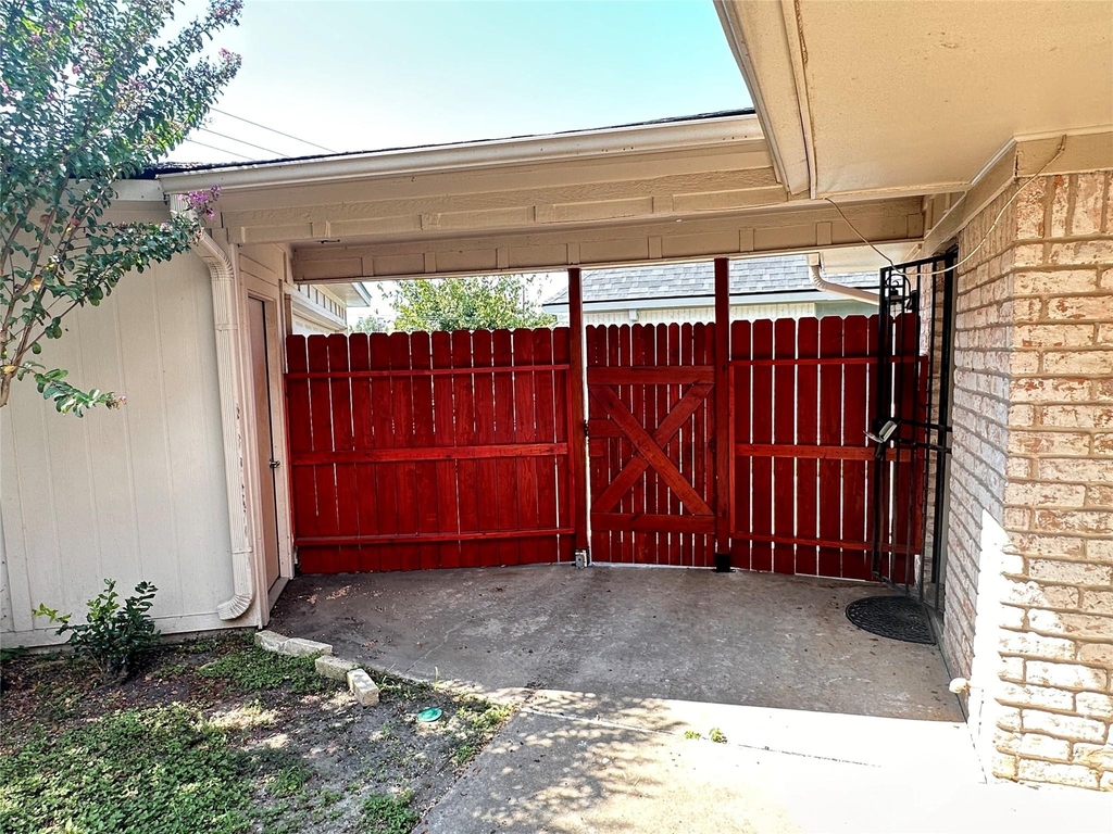 10902 Bob White Drive - Photo 29
