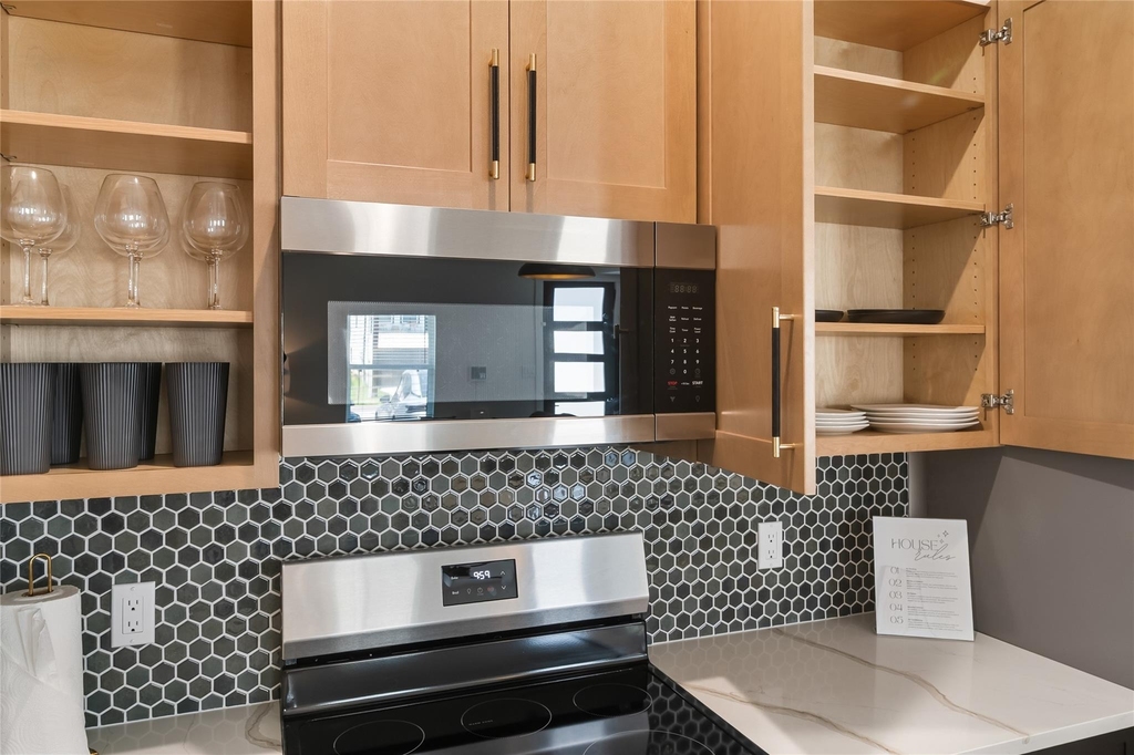 8007 Cora Street - Photo 17