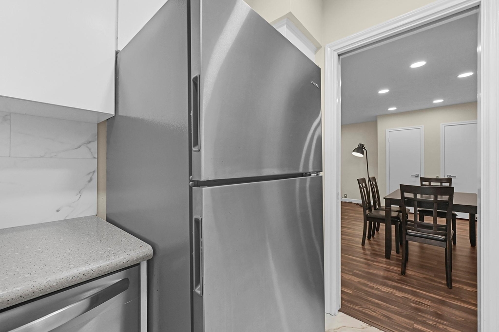2601 Bellefontaine Street - Photo 3