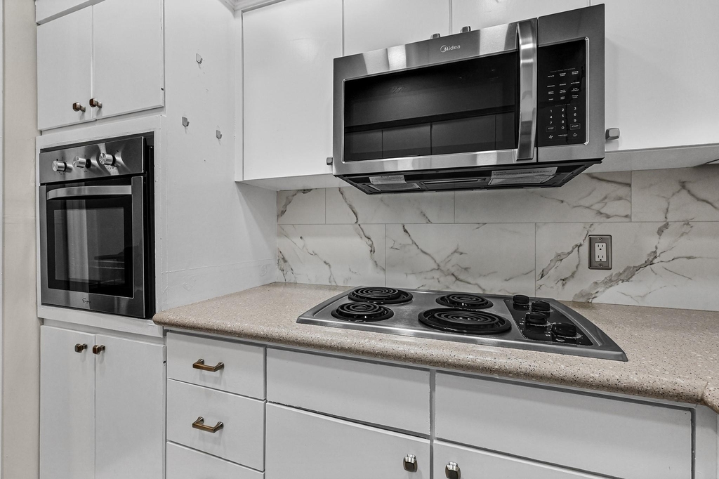 2601 Bellefontaine Street - Photo 5