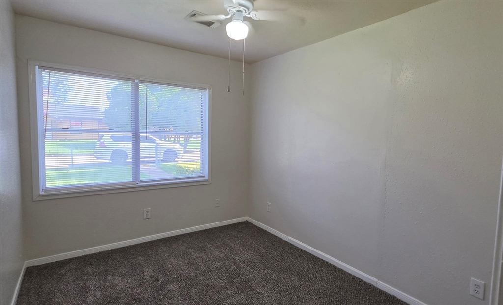 2110 5th Street - Photo 18