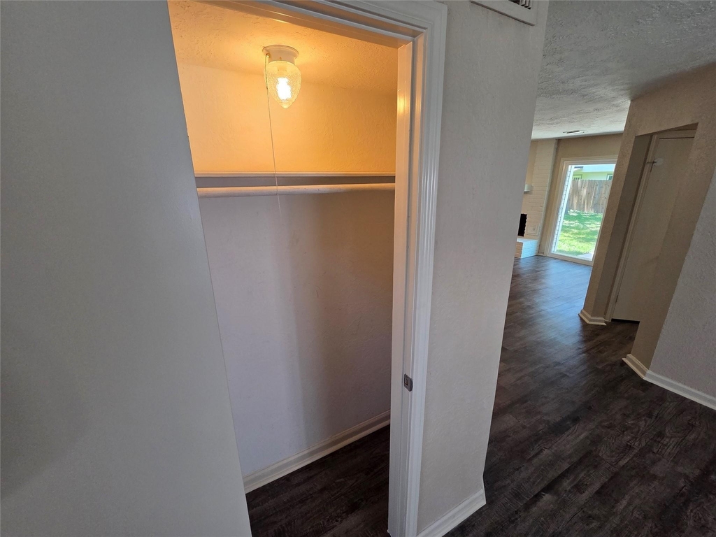 12902 Skymeadow Drive - Photo 8