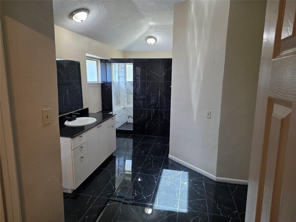 12902 Skymeadow Drive - Photo 32