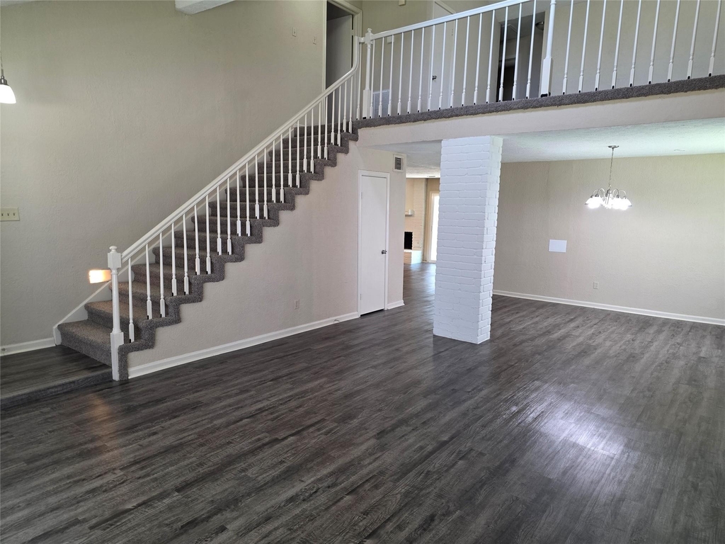 12902 Skymeadow Drive - Photo 7