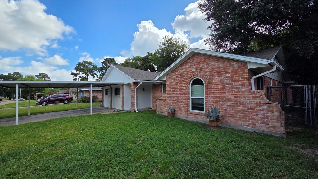 5434 Goldspier Street - Photo 2