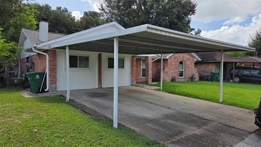 5434 Goldspier Street - Photo 1