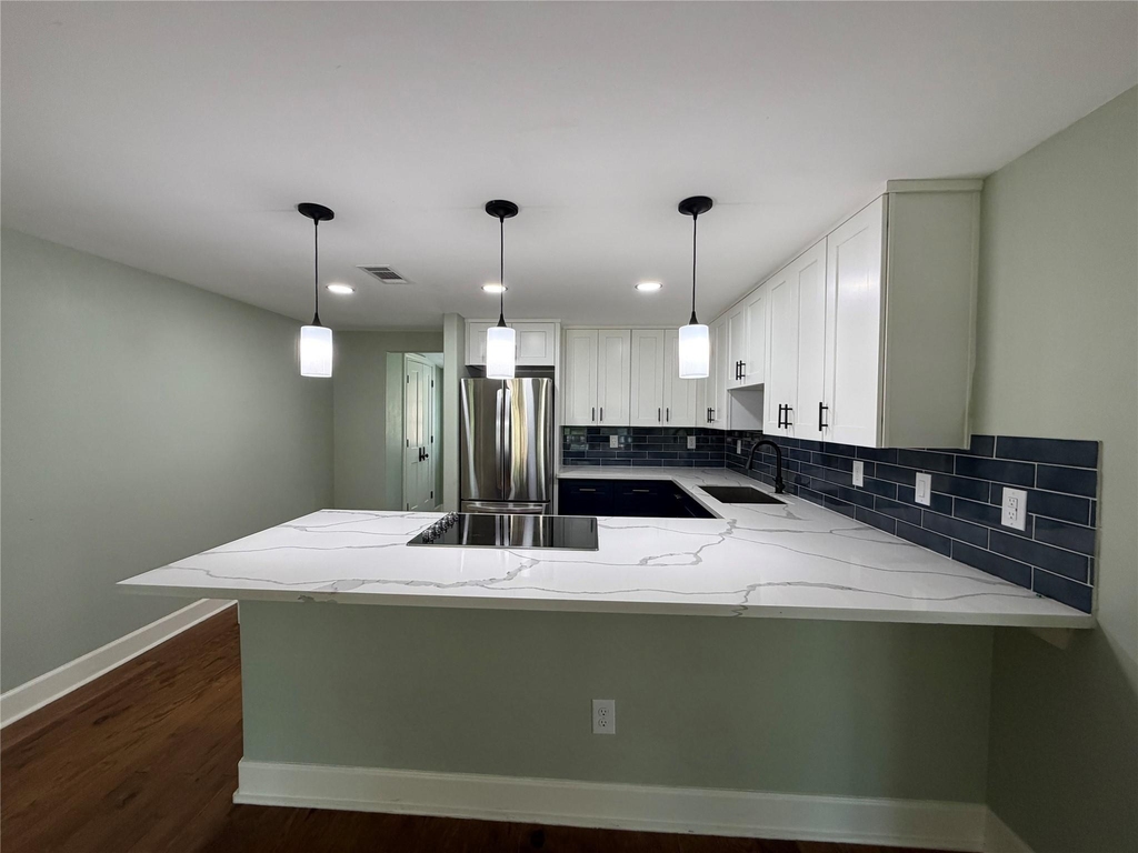 8907 Meadow Vista Boulevard - Photo 10