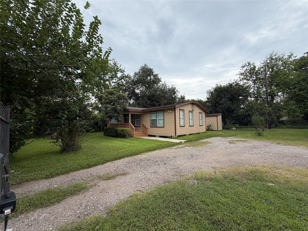 8907 Meadow Vista Boulevard - Photo 3