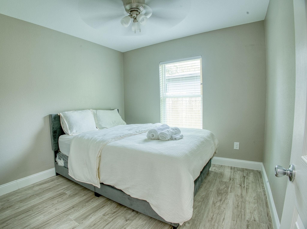 8150 Herschelwood Street - Photo 18