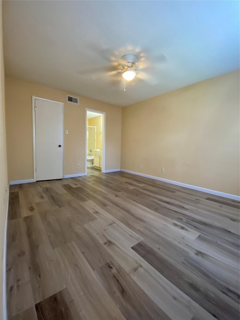 9700 Leawood Boulevard - Photo 12