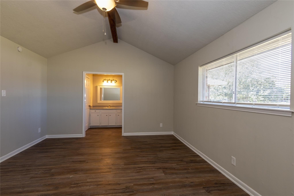 5810 Meadowview Road - Photo 20