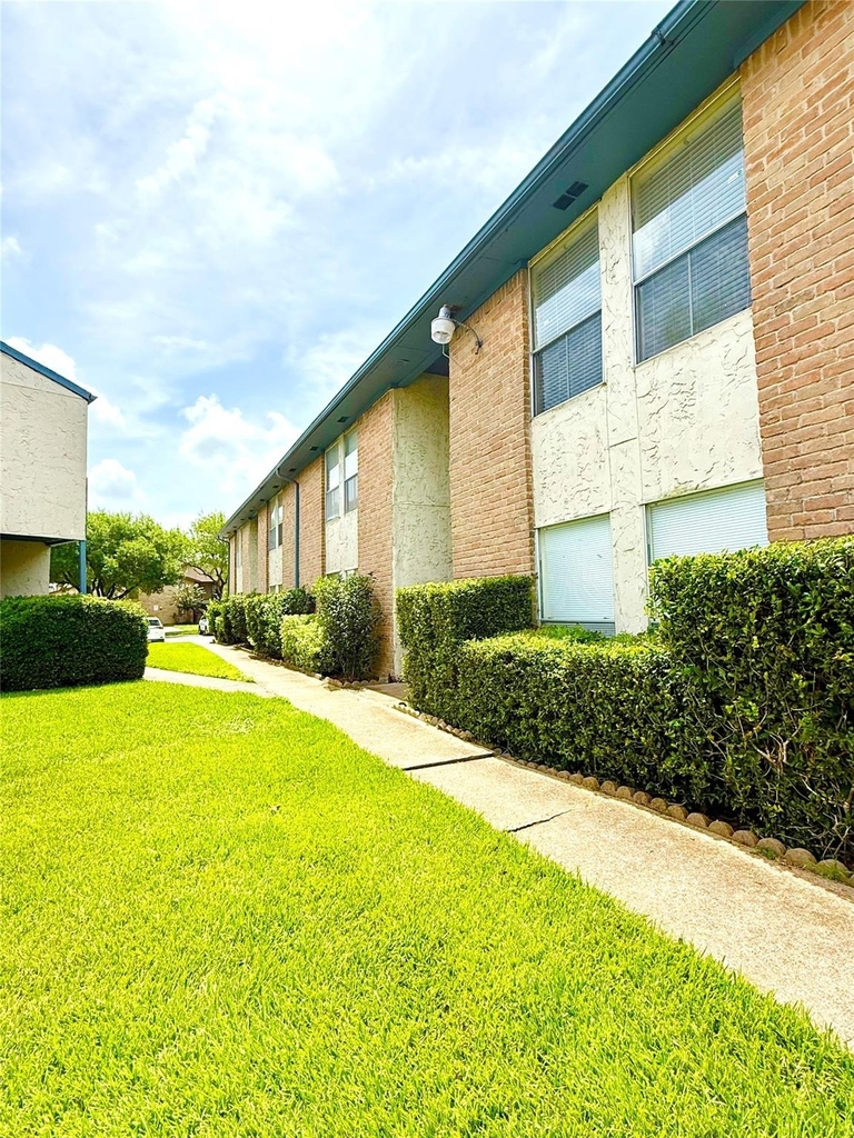 8360 Jorine Drive - Photo 2