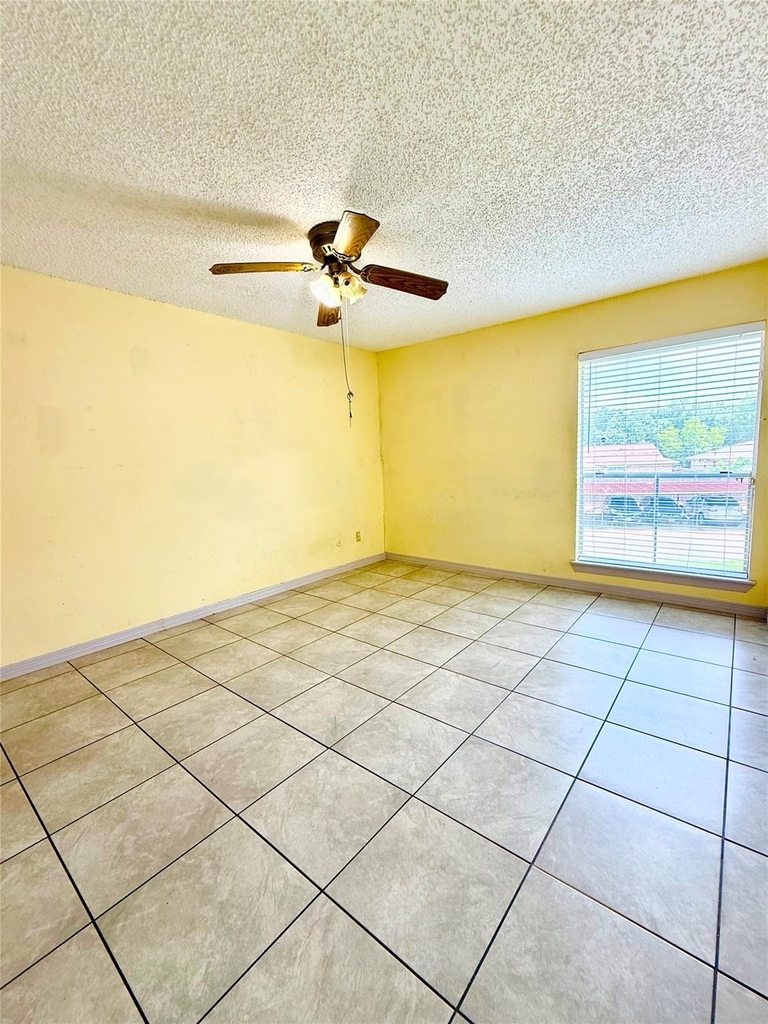 8360 Jorine Drive - Photo 5