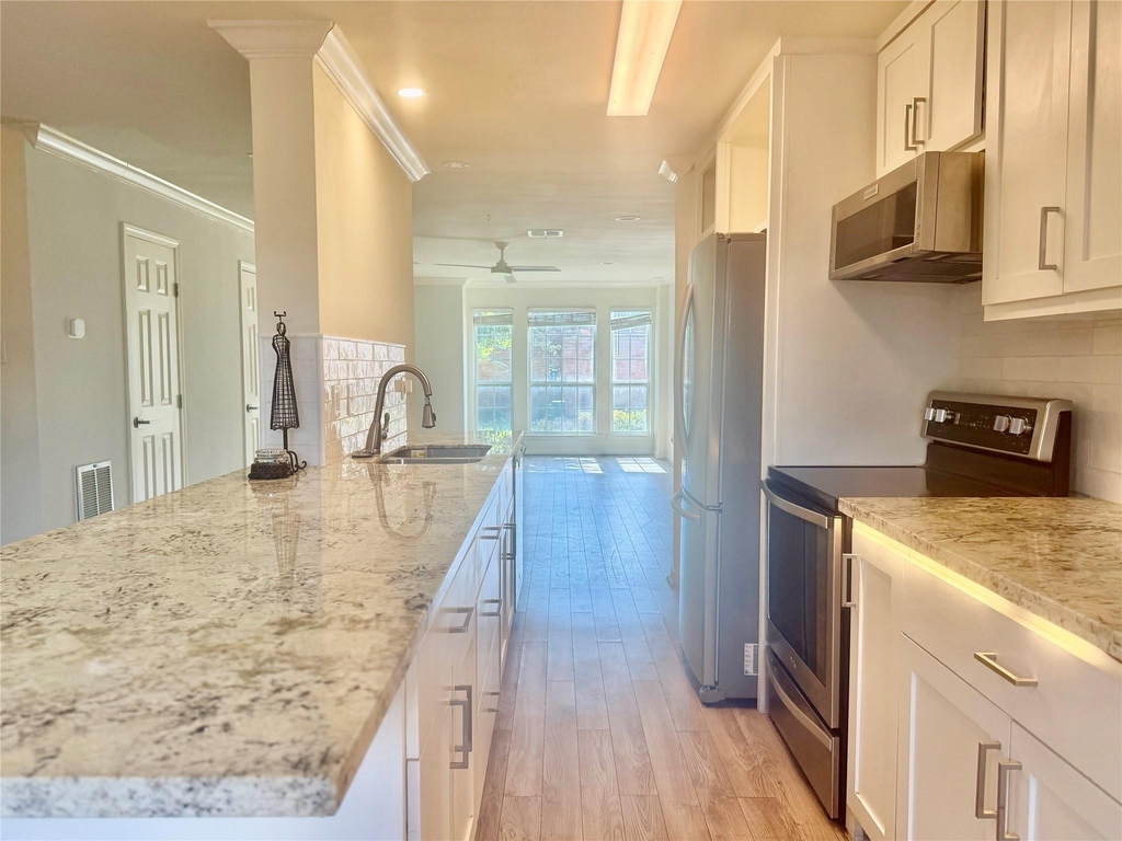 5800 Lumberdale Road - Photo 5