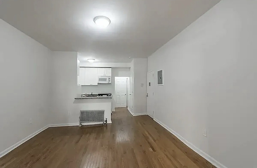 92 St Marks Place - Photo 2