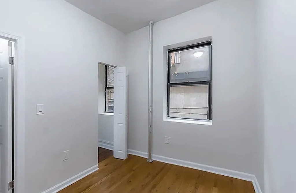 92 St Marks Place - Photo 9