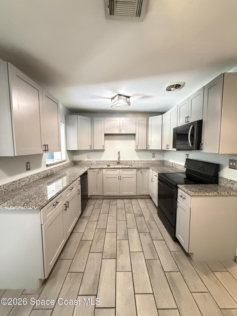 1717 La Marche Drive - Photo 8