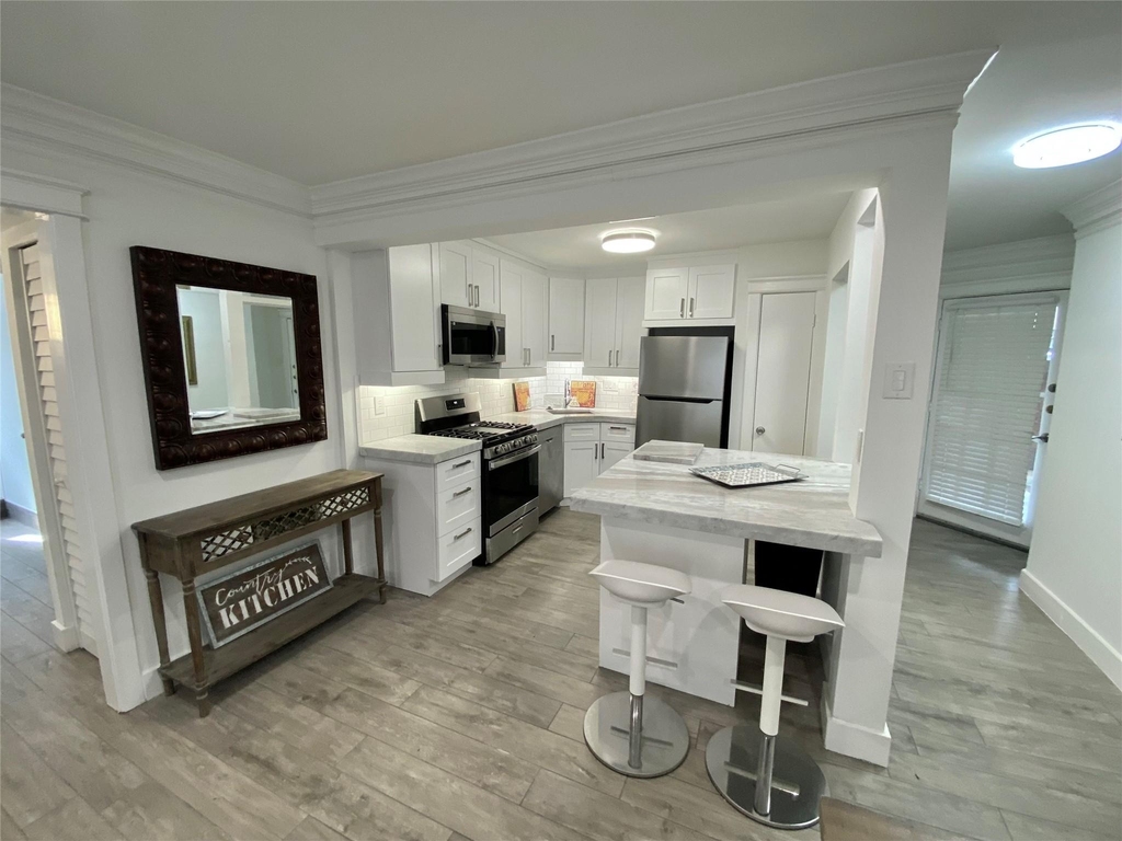 614 Kipling St Street - Photo 3