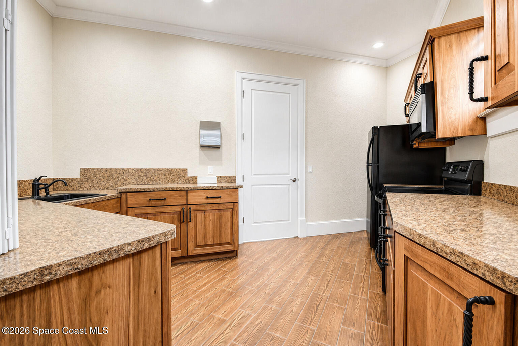 1800 Noel Place - Photo 47